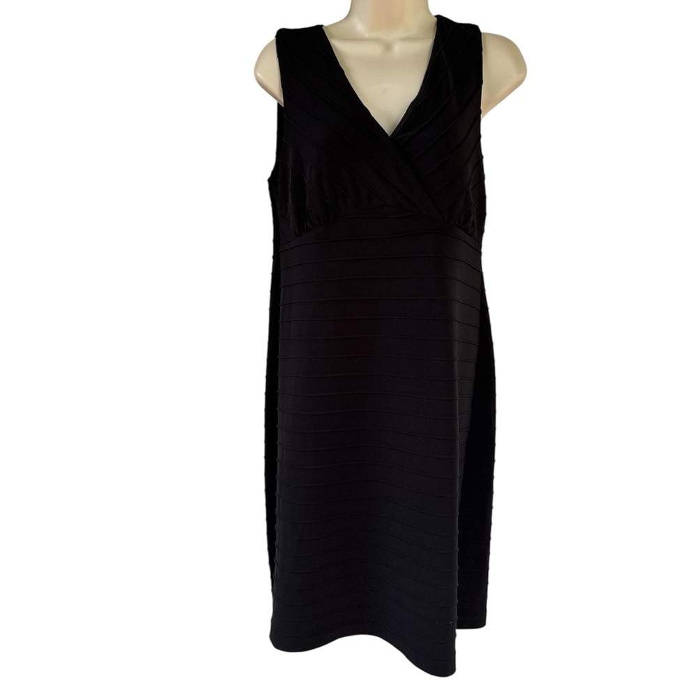 Tiana B. Women's Black Sleeveless V-Neck Sheath Cocktail Midi Dress Size L